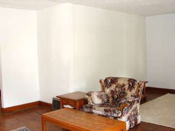 715 W Main Living Room